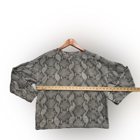 Banana Republic Snakeskin Print Long Sleeves Sweatshirt Size:M Gray - Picture 4 of 5
